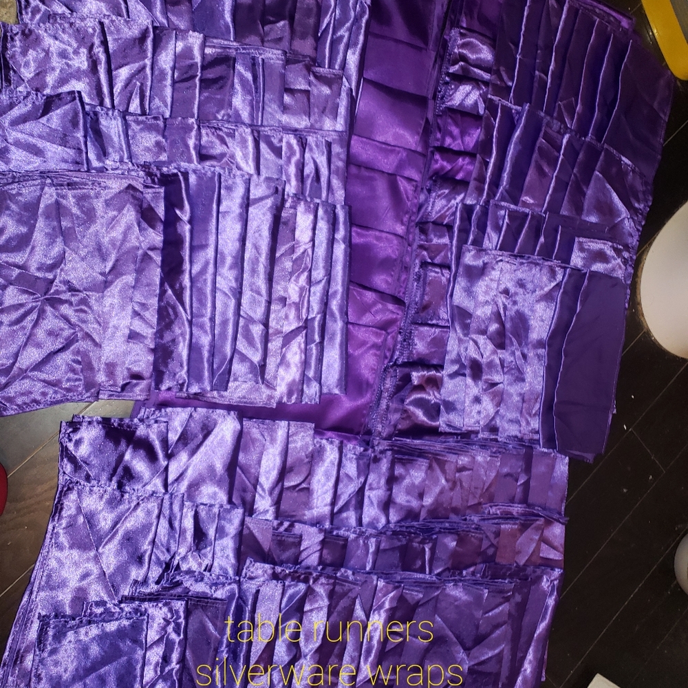 Table Runners N Silverware Wraps - image 3